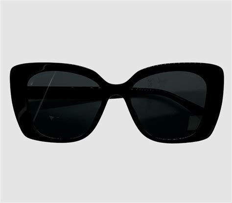 chanel 5422b sunglasses.